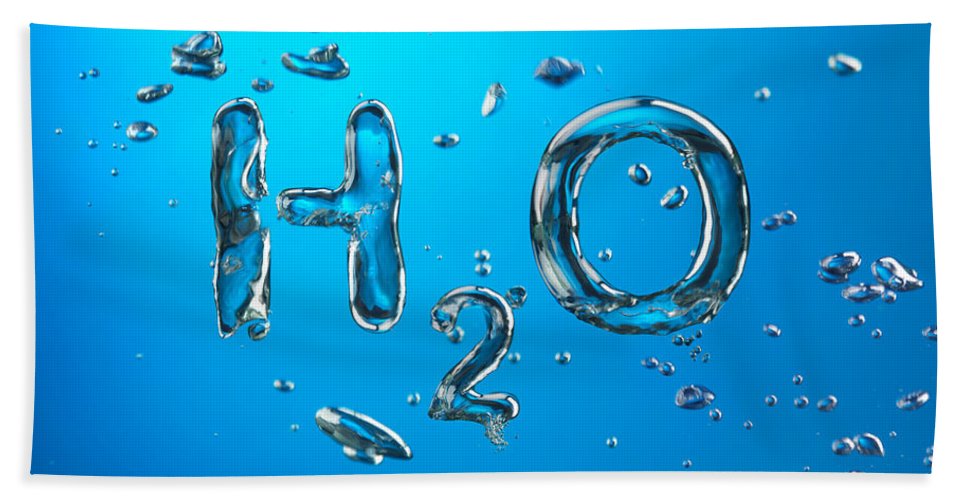 1-h2o-formula-made-by-oxygen-bubbles-in-water-oleksiy-maksymenko.jpg